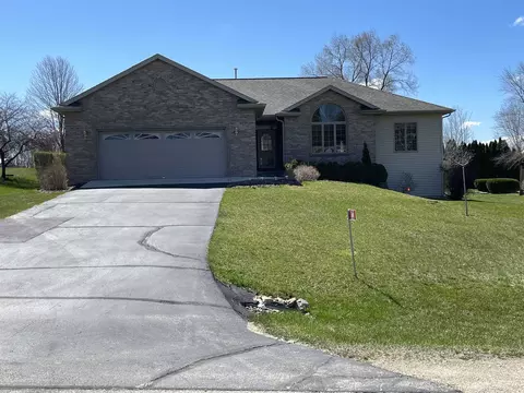 368 E Riverdale Dr, Edgerton, WI 53534
