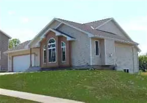 202 Rustic Dr, Madison, WI 53718