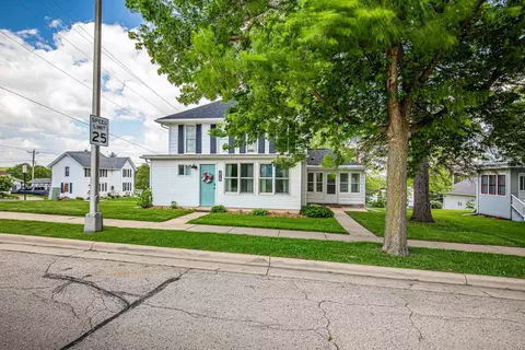 218 6th Ave, New Glarus, WI 53574