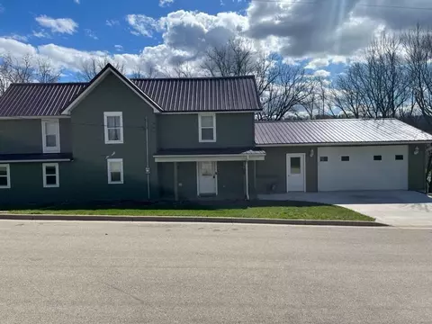 106 W Church St, Blanchardville, WI 53516