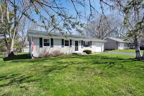 485 Walnut St, Oregon, WI 53575