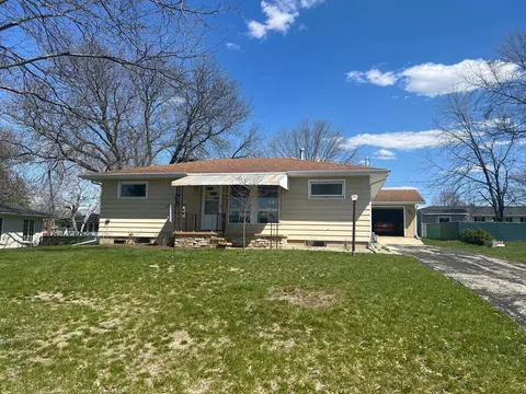 620 S Margaret St, Markesan, WI 53946