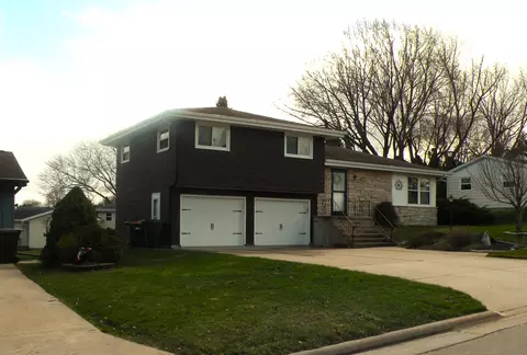 417 Murray Park Dr, Ripon, WI 54971