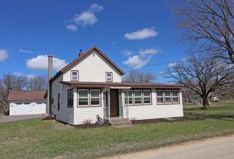 29114 E Richard St, Lone Rock, WI 53556
