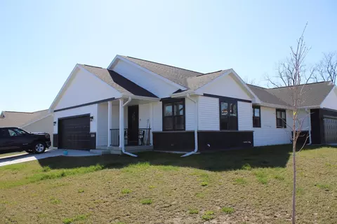 3057 Velkommen Way, Stoughton, WI 53589