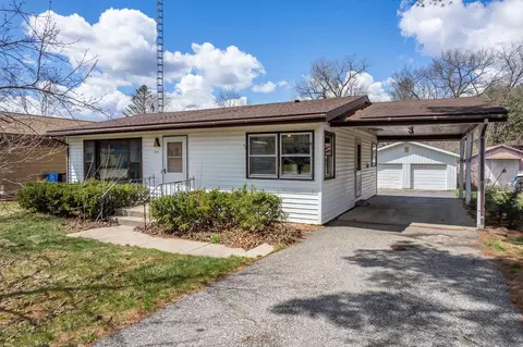 1235 River Rd, Wisconsin Dells, WI 53965