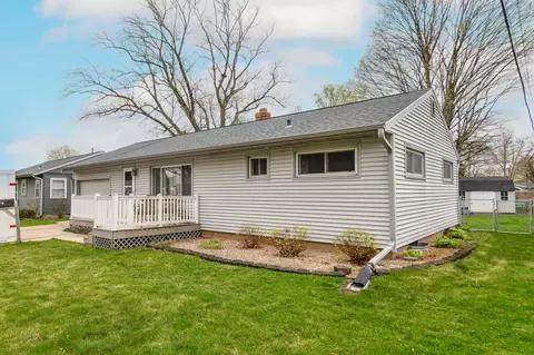 1434 Macfar Ln, Janesville, WI 53546