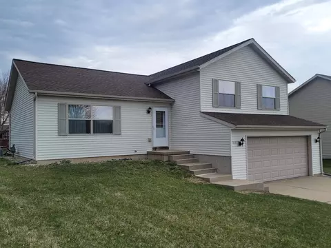 510 White Spruce Ave, Baraboo, WI 53913