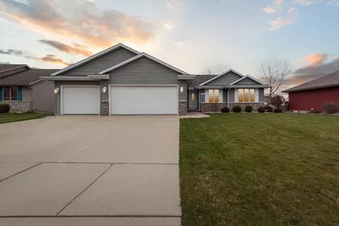 2623 Meadowview Dr, Janesville, WI 53546