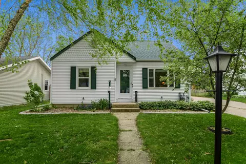 15 Harding St, Madison, WI 53714