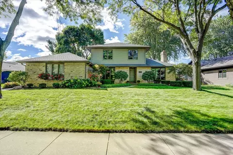 7421 Voss Pkwy, Middleton, WI 53562