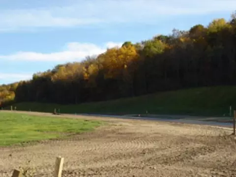 135 Falcon Crst, Black Earth, WI 53515