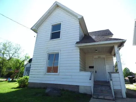 614 8th St, Beloit, WI 53511