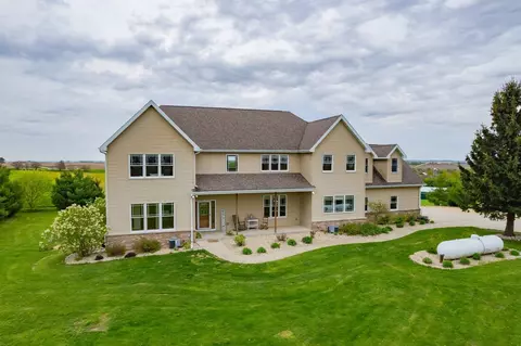 w196 County Road C, Brooklyn, WI 53521
