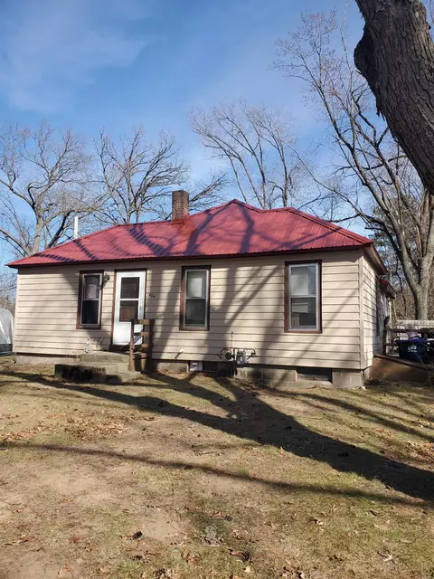 404 Raymond St, Friendship, WI 53934