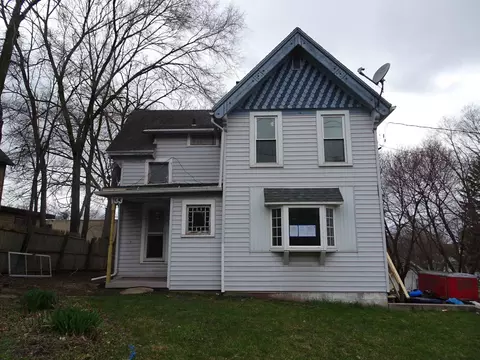 1332 Beloit Ave, Janesville, WI 53546