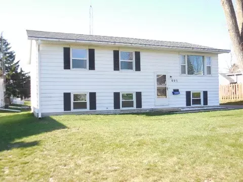 605 E Mill St, Beaver Dam, WI 53916