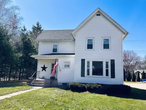335 Lincoln Ave, Rio, WI 53960