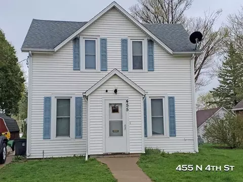 455 N 4th St, Platteville, WI 53818
