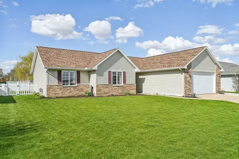 658 W Main St, Evansville, WI 53536