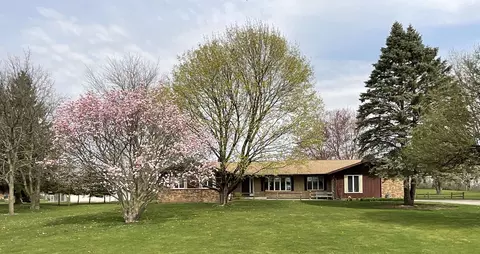 w8068 County Road E, Beaver Dam, WI 53916