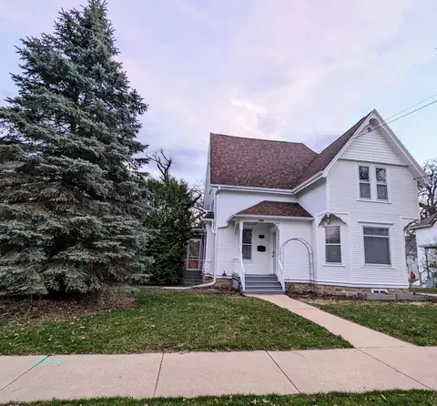 317 Garfield St, Stoughton, WI 53589