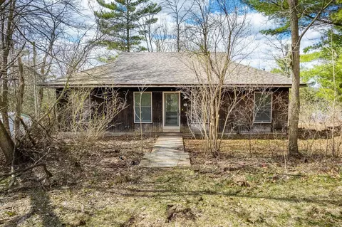 s589 Mockingbird Court, La Valle, WI 53941