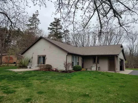 239 4th St, Montello, WI 53949