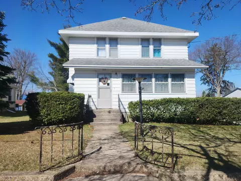 417 S Clinton St, Princeton, WI 54968