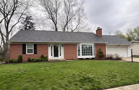 67 Campus Ln, Janesville, WI 53545