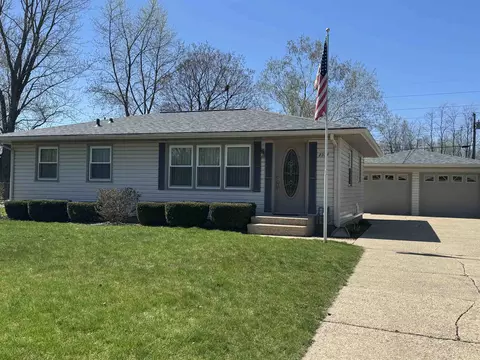 2334 Pioneer Dr, Beloit, WI 53511