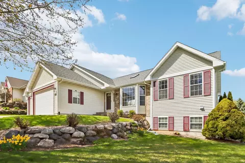1503 Regency Rdg, Waunakee, WI 53597