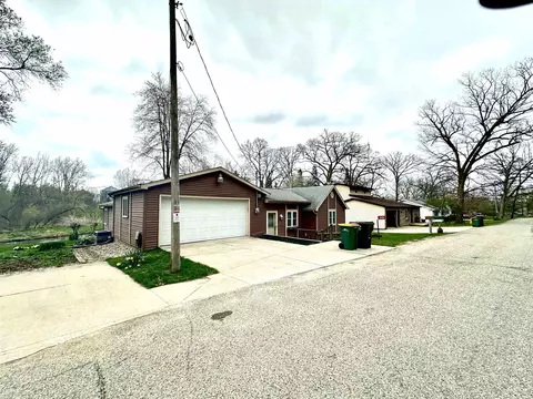 3428 W Bass Creek Rd, Beloit, WI 53511