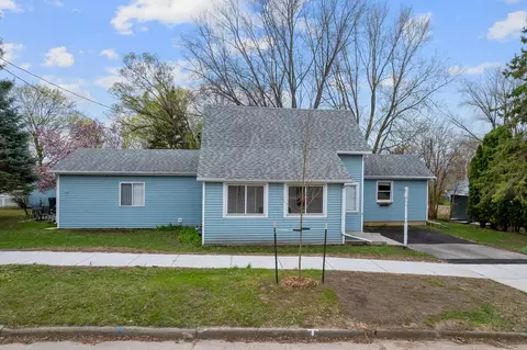 636638 11th St, Baraboo, WI 53913