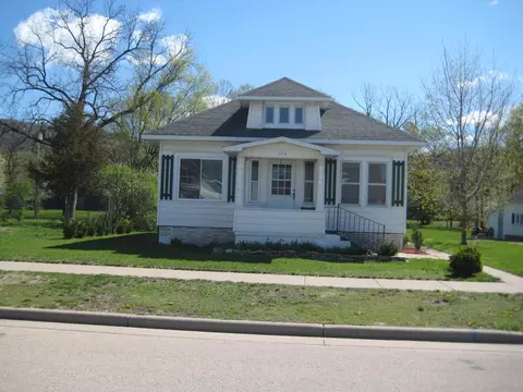 126 N Ohio St, Prairie Du Chien, WI 53821
