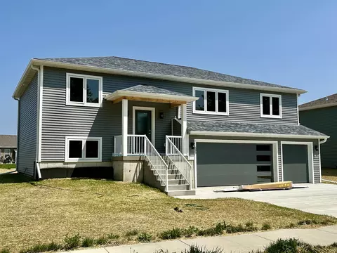 693 W Madison St, Jefferson, WI 53549