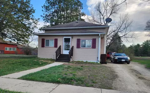 521 E May St, Adams, WI 53910