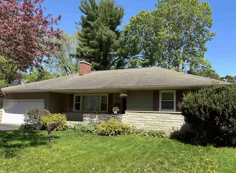 532 N Oak St, Oregon, WI 53575