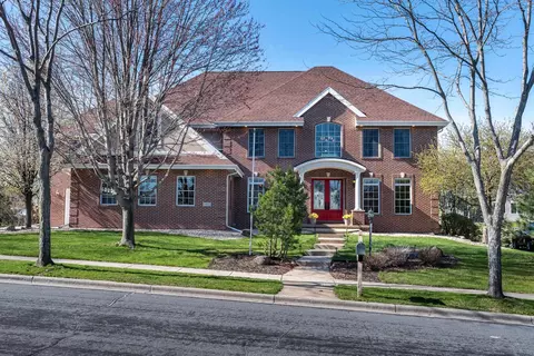 9802 Red Sky Dr, Middleton, WI 53562