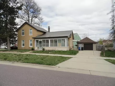 429 W Carroll St, Portage, WI 53901
