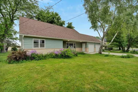 224 Howard St, Marshall, WI 53559