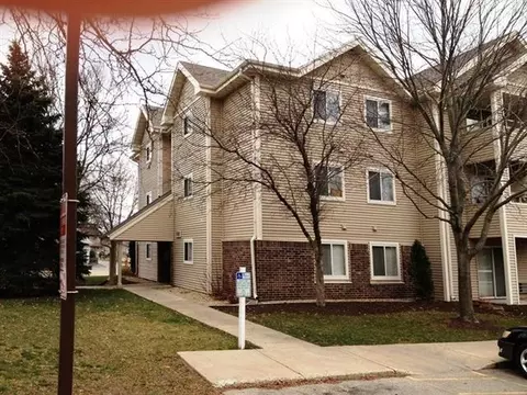 1148 Morraine View Dr #301, Madison, WI 53719