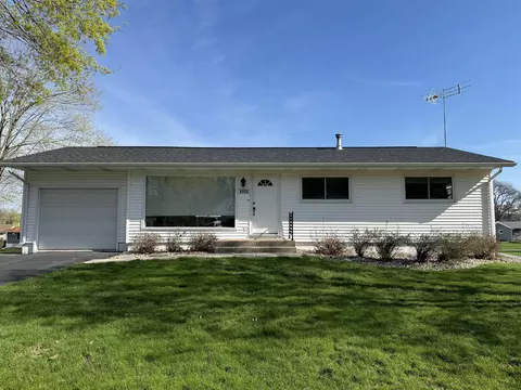 1111 2nd St, Baraboo, WI 53913