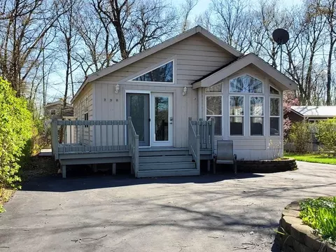 290 Leisure Way, Edgerton, WI 53534