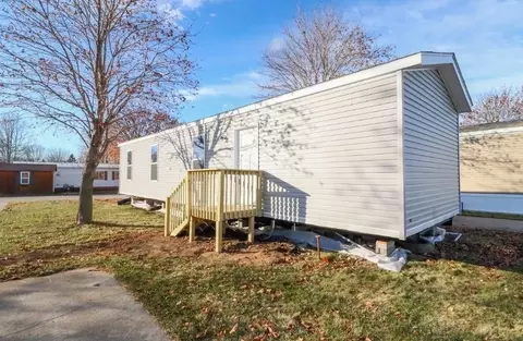800 West Ave #32, West Salem, WI 54669