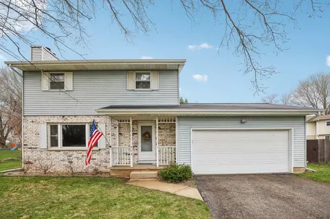514 Linnerud Ct, Sun Prairie, WI 53590