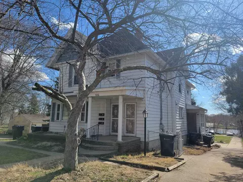 556 S Main St, Janesville, WI 53545