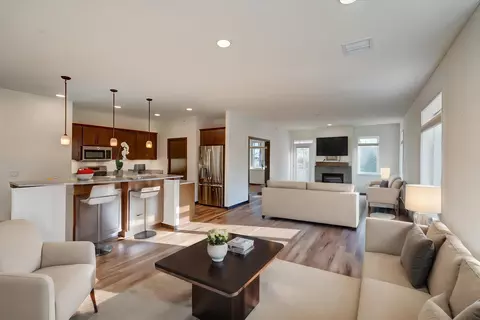 11 Glen Brook Way #207, Fitchburg, WI 53711
