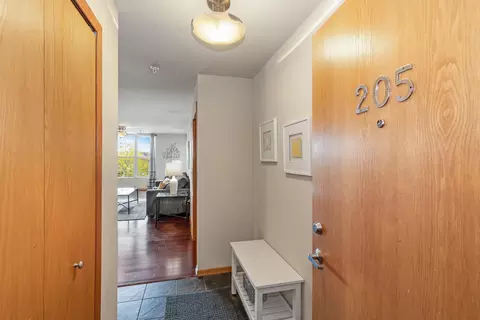 8201 Mayo Dr #205, Madison, WI 53719