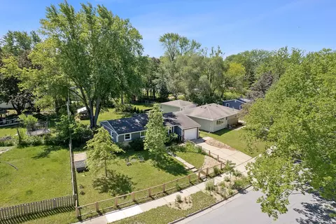929 Debra Ln, Madison, WI 53704